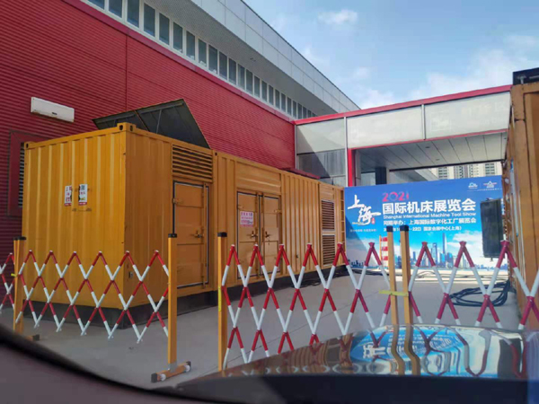 平凉发电车出租-发电机无电压或电压太低怎么办？