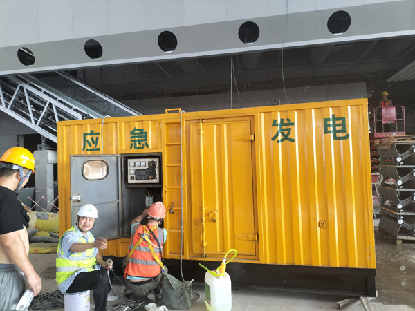 平凉怎样判断空气滤清器是否需要更换？