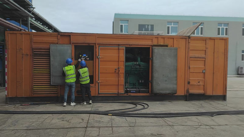 平凉如何检查柴油发电机组的机油油位？